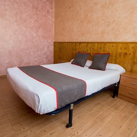 Hotel Oyo Alamos Plasencia