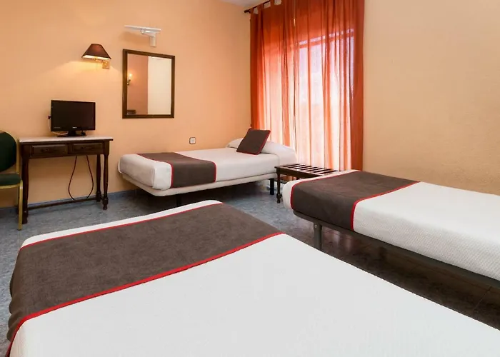 Hotel Oyo Alamos Plasencia